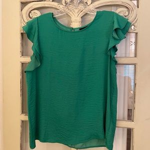 WhoWhatWear Green Flutter sleeve top size M
